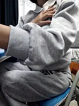 Snapshot of Haralushiaaa chatting on 29, 11, 2025 Haralushiaaa online show from 29, 11, 2025