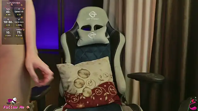 Snapshot of ohLeya chatting on 24, 12, 2024 ohLeya online show from 24, 12, 2024