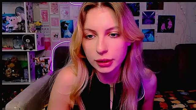 Snapshot of Maria_Hunt chatting on 6, 12, 2024 Maria Hunt online show from 6, 12, 2024