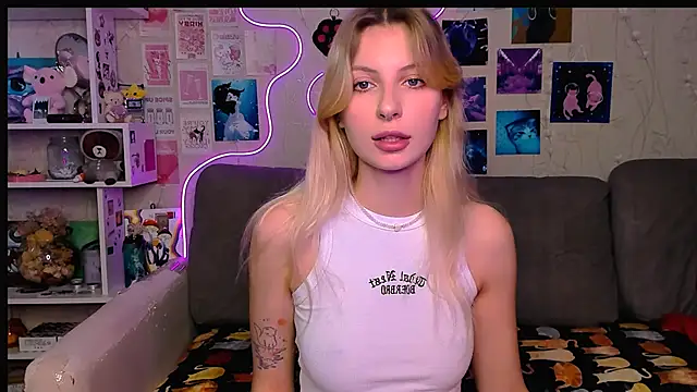 Snapshot of Maria_Hunt chatting on 7, 12, 2024 Maria Hunt online show from 7, 12, 2024