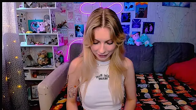 Snapshot of Maria_Hunt chatting on 23, 1, 2025 Maria Hunt online show from 23, 1, 2025