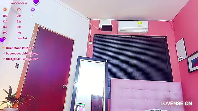 Snapshot of littleebluee chatting on 18, 1, 2025 littleebluee online show from 18, 1, 2025
