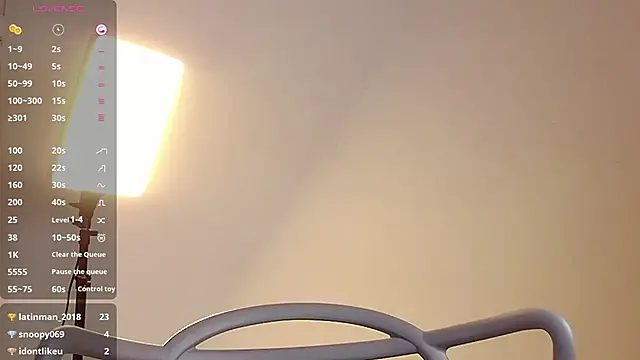 Snapshot of littleebluee chatting on 27, 2, 2025 littleebluee online show from 27, 2, 2025