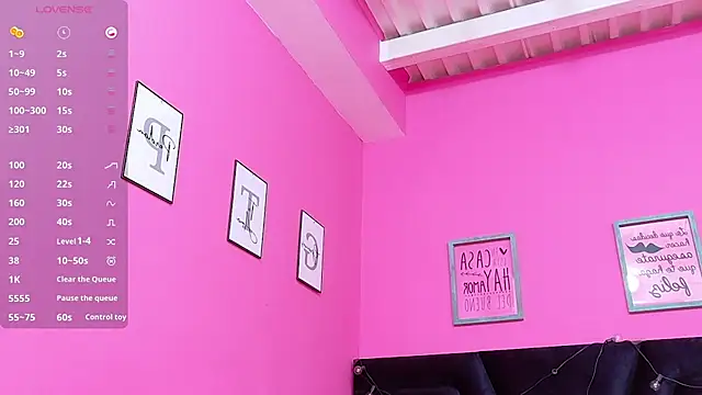 Snapshot of littleebluee chatting on 21, 9, 2025 littleebluee online show from 21, 9, 2025