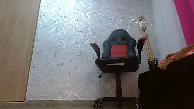 Samantabrown  online show from 9, 2, 2025