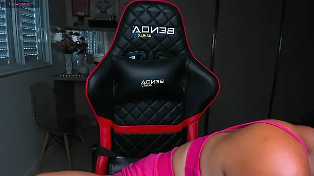 Snapshot of ivyy_scott chatting on 26, 2, 2026 ivyy scott online show from 26, 2, 2026