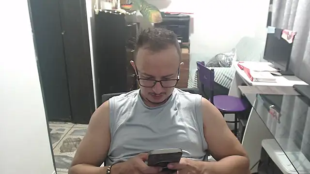 Snapshot of jacob_strokes01 chatting on 28, 7, 2026 jacob strokes01 online show from 28, 7, 2026