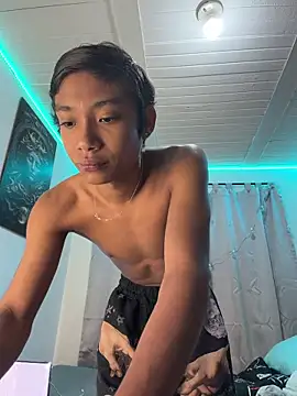 Snapshot of alejo_cute chatting on 24, 6, 2026 alejo cute online show from 24, 6, 2026