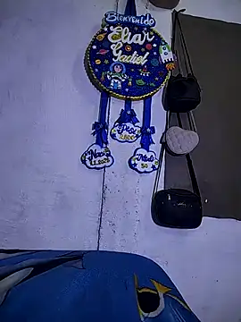 Snapshot of The-quee22 chatting on 24, 10, 2025 The-quee22 online show from 24, 10, 2025