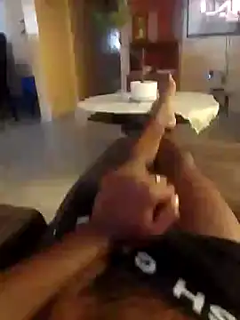 Snapshot of OminousSnug chatting on 26, 10, 2025 OminousSnug online show from 26, 10, 2025