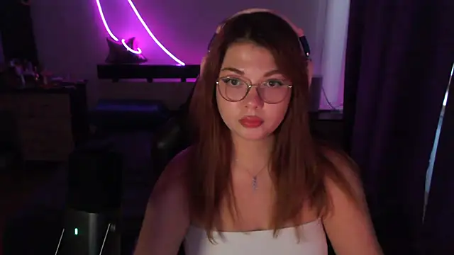 helengilmor online show from 14, 10, 2025