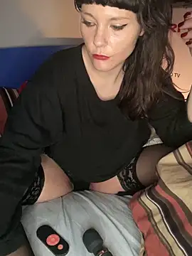 OniricFemme online show from 12, 3, 2025