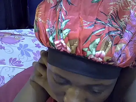 Snapshot of Adaline-Paris chatting on 21, 11, 2025 Adaline-Paris online show from 21, 11, 2025