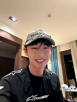 Snapshot of 1a1a1alll chatting on 7, 11, 2025 1a1a1alll online show from 7, 11, 2025