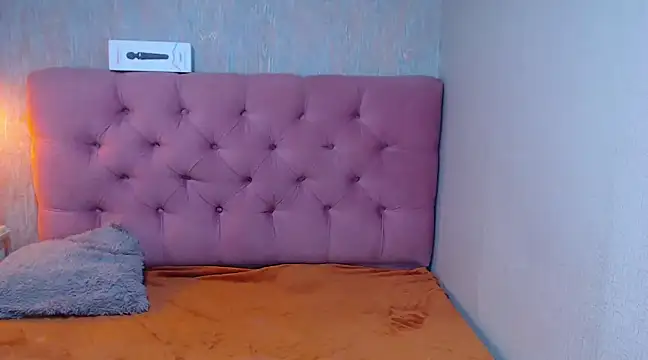 CurvyJulieth online show from 11, 1, 2025