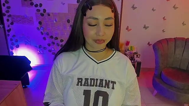 Snapshot of Fiore_Sanz_ chatting on 17, 3, 2026 Fiore Sanz online show from 17, 3, 2026