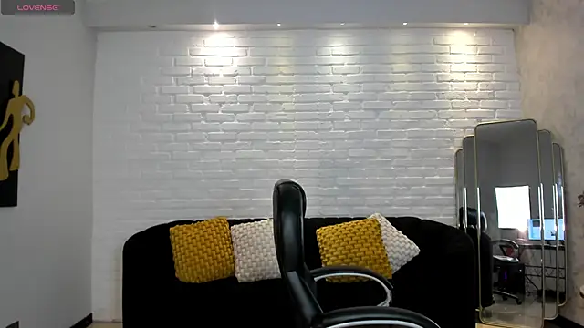 Snapshot of VictoriaMilan_ chatting on 17, 1, 2025 VictoriaMilan online show from 17, 1, 2025