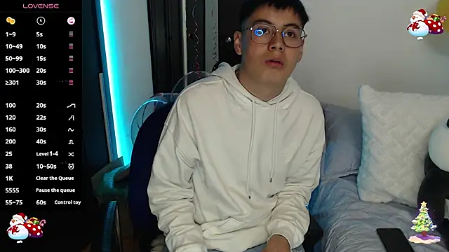 Snapshot of Naim__cruise chatting on 2, 12, 2024 Naim cruise online show from 2, 12, 2024