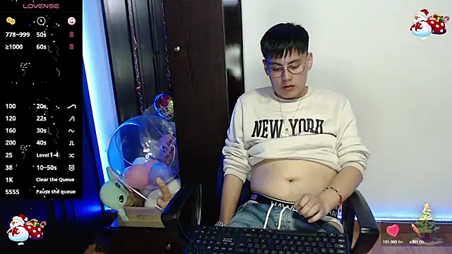 Snapshot of Naim__cruise chatting on 21, 12, 2024 Naim cruise online show from 21, 12, 2024