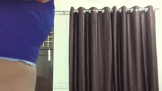 Snapshot of Gulaboo_bhabi chatting on 3, 3, 2025 Gulaboo bhabi online show from 3, 3, 2025