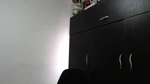 Snapshot of Zoe--khalL chatting on 29, 11, 2025 Zoe--khalL online show from 29, 11, 2025