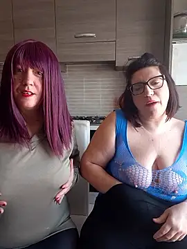 Snapshot of carolyne2023 chatting on 11, 1, 2026 carolyne2023 online show from 11, 1, 2026