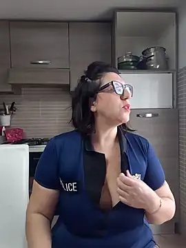 Snapshot of carolyne2023 chatting on 14, 1, 2026 carolyne2023 online show from 14, 1, 2026