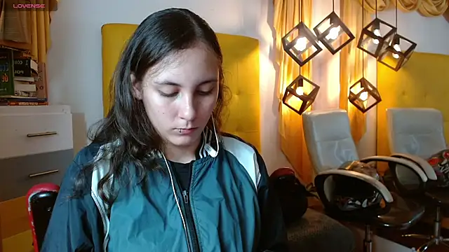 xlunna online show from 16, 12, 2025