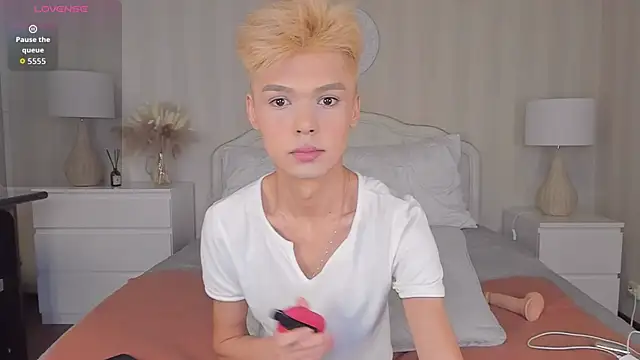 Felix Rey online show from 12, 11, 2025