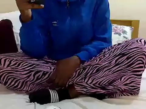 Sexy megg online show from 18, 3, 2025