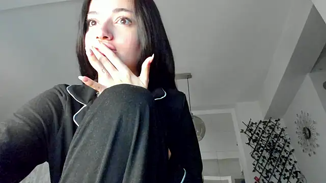 Snapshot of IreneVON chatting on 15, 1, 2025 IreneVON online show from 15, 1, 2025