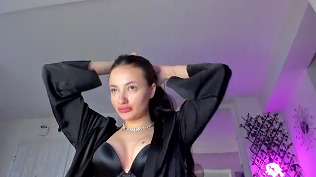 Snapshot of IreneVON chatting on 7, 2, 2025 IreneVON online show from 7, 2, 2025