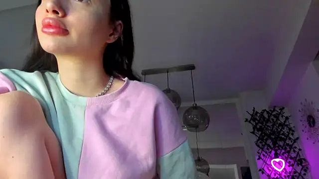 Snapshot of IreneVON chatting on 12, 2, 2025 IreneVON online show from 12, 2, 2025