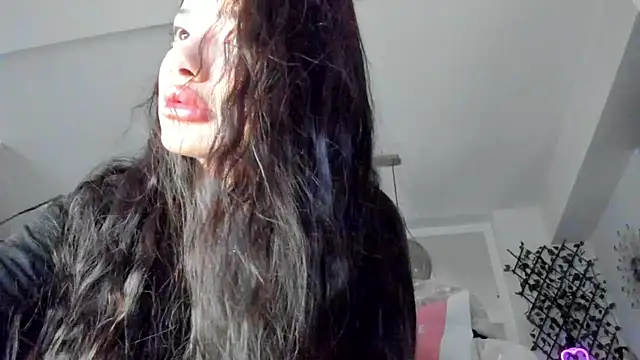 Snapshot of IreneVON chatting on 15, 2, 2025 IreneVON online show from 15, 2, 2025
