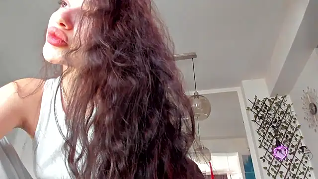 Snapshot of IreneVON chatting on 22, 2, 2025 IreneVON online show from 22, 2, 2025