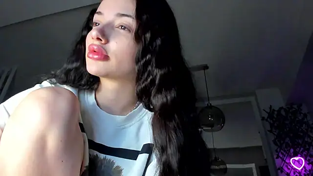 Snapshot of IreneVON chatting on 2, 3, 2025 IreneVON online show from 2, 3, 2025