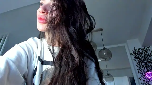 Snapshot of IreneVON chatting on 3, 3, 2025 IreneVON online show from 3, 3, 2025