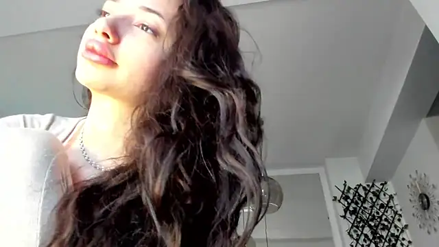 Snapshot of IreneVON chatting on 14, 3, 2025 IreneVON online show from 14, 3, 2025