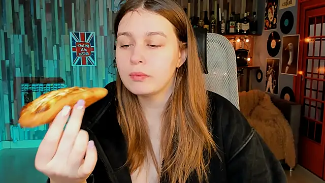 Snapshot of FioraMarmoris chatting on 18, 1, 2026 FioraMarmoris online show from 18, 1, 2026