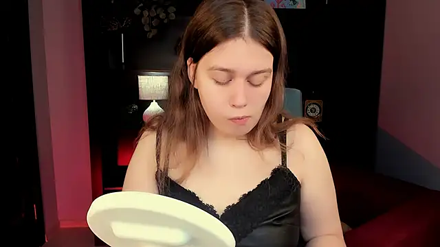 Snapshot of FioraMarmoris chatting on 4, 2, 2026 FioraMarmoris online show from 4, 2, 2026