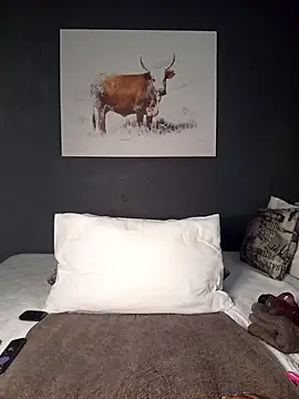 Snapshot of Queen-Chocolate chatting on 24, 2, 2025 Queen-Chocolate online show from 24, 2, 2025