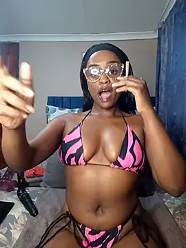 Snapshot of Queen-Chocolate chatting on 16, 3, 2025 Queen-Chocolate online show from 16, 3, 2025