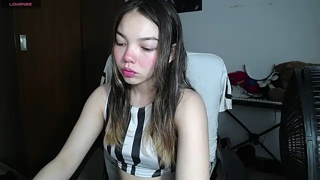 venelope1 online show from 22, 2, 2025