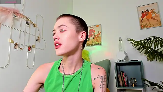 PamelaYong online show from 14, 12, 2024