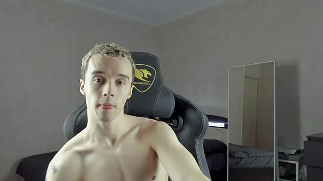 Snapshot of MasonWarholl chatting on 11, 12, 2024 MasonWarholl online show from 11, 12, 2024