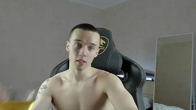 Snapshot of MasonWarholl chatting on 25, 12, 2024 MasonWarholl online show from 25, 12, 2024