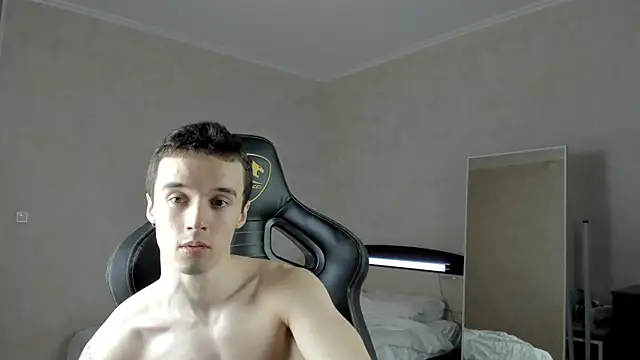 Snapshot of MasonWarholl chatting on 8, 2, 2025 MasonWarholl online show from 8, 2, 2025