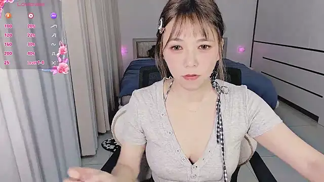 Snapshot of miyababytw chatting on 29, 4, 2026 miyababytw online show from 29, 4, 2026