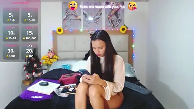 Snapshot of valentina_hearts chatting on 18, 12, 2024 valentina hearts online show from 18, 12, 2024