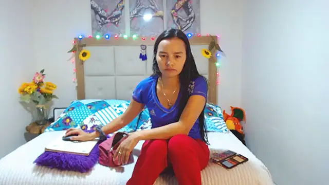 Snapshot of valentina_hearts chatting on 26, 2, 2025 valentina hearts online show from 26, 2, 2025